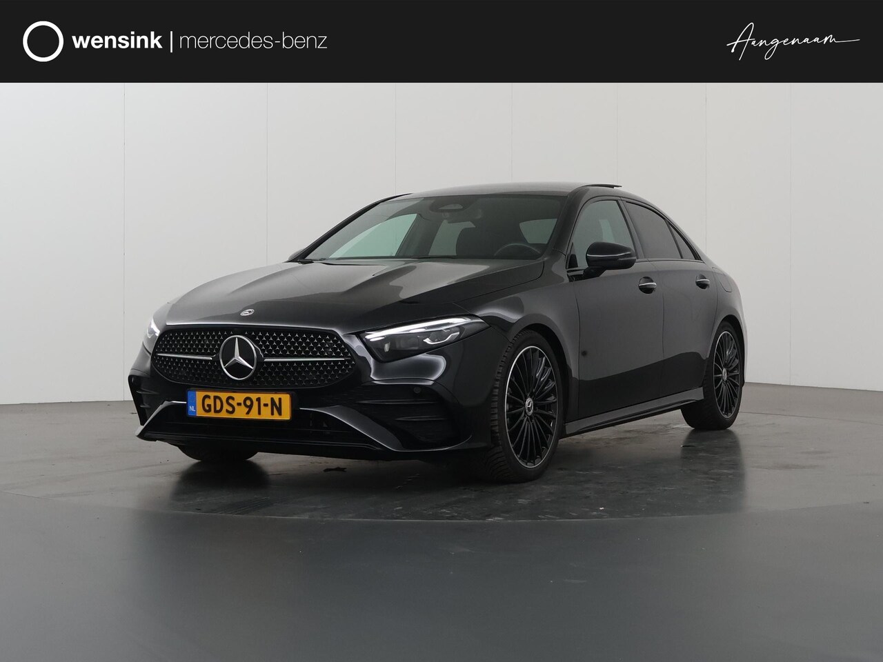 Mercedes-Benz A-klasse - 180 AMG Line Panoramadak | 19inch LM Velegen | Multibeam led | Night pakket | Key less Go - AutoWereld.nl