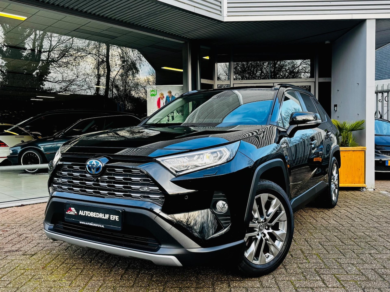 Toyota RAV4 - 2.5 Hybrid Black Edition 2.5 Hybrid Black Edition - AutoWereld.nl