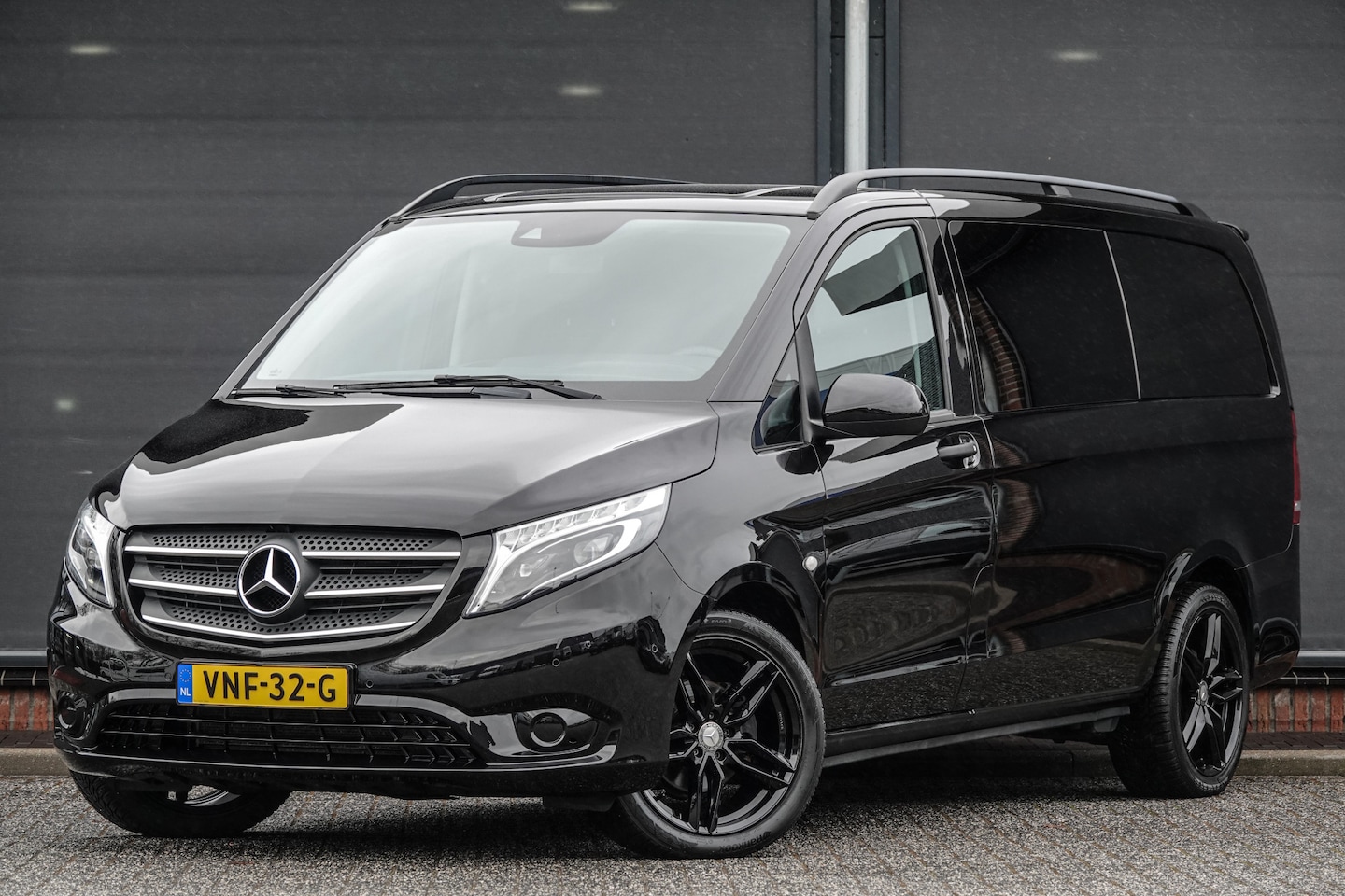 Mercedes-Benz Vito Tourer - 116Cdi 163Pk 9G-Tronic Aut. | Dubbele Cabine | 5-Persoons | Tourer | Lang | Achteruitrijca - AutoWereld.nl