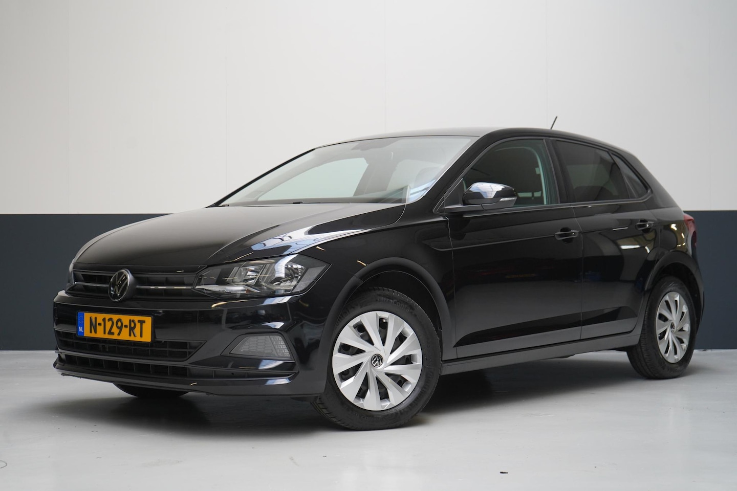 Volkswagen Polo - 1.0 TSi 95pk Comfortline 5-drs | Stoelverwarming | Climate control | Adaptive cruise | App - AutoWereld.nl