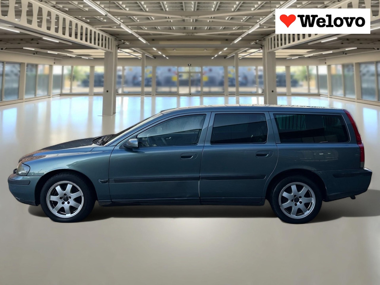 Volvo V70 - 2.0T Edition II Schuifdak, automaat, stoelverwarming.. - AutoWereld.nl