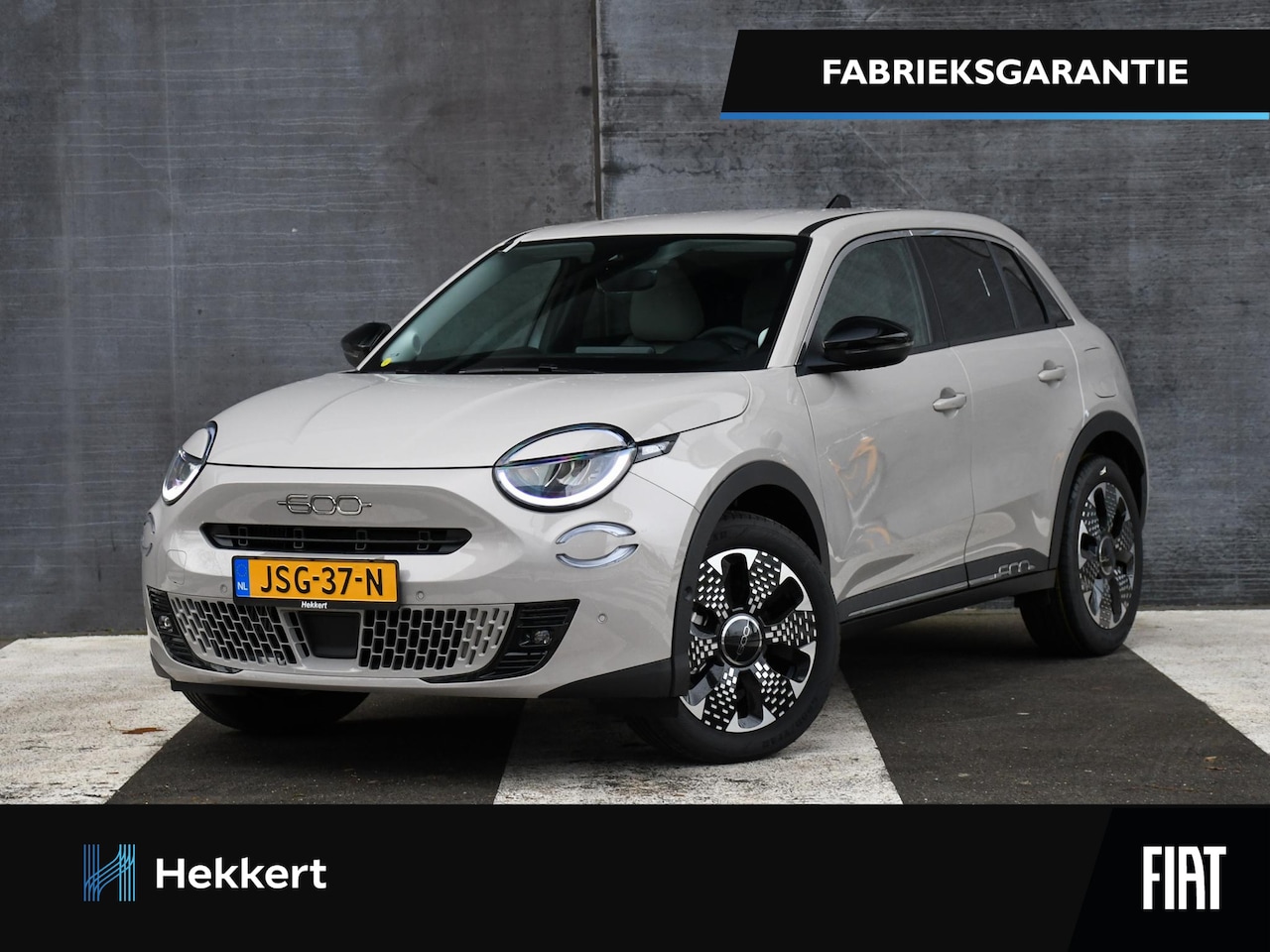 Fiat 600 - La Prima 1.2 Hybrid 145pk Automaat MASSAGE | DODE HOEK | 18''LM | ADAPT. CRUISE | PDC + CA - AutoWereld.nl