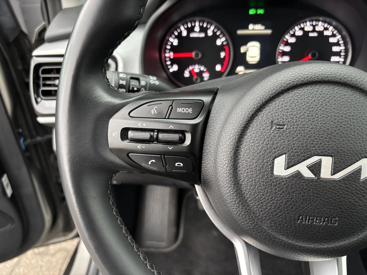 Kia Stonic - 1.0 T-GDi DynamicPlusLine AppleCarPlay/AndroidAuto/ Adaptieve Cruise Control En Stuurhulp/