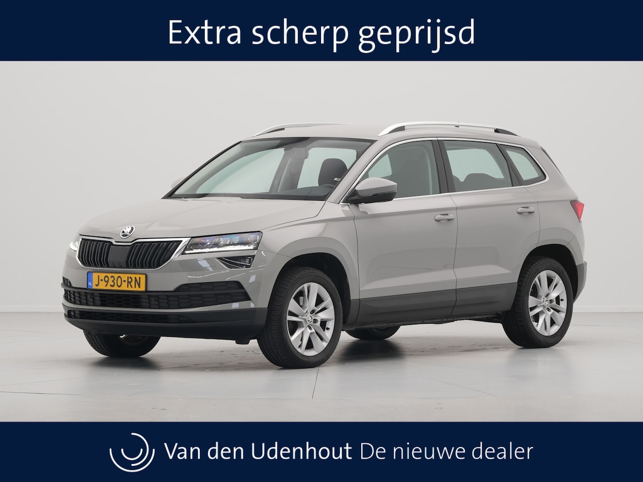 Skoda Karoq - 1.0 TSI 115pk Business Edition Plus Navigatie Stoelverwarming Camera Clima Carplay 245 - AutoWereld.nl