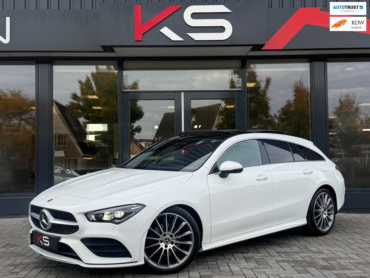 Mercedes-Benz CLA-klasse Shooting Brake - 200 AMG Ambiente Pano Camera Led - AutoWereld.nl