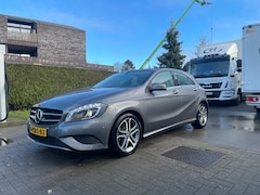 Mercedes-Benz A-klasse - 180 Ambition Orgineel NL, NAP, Automaat, Flippers, Groot scherm, Navi, Cruise control