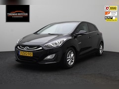 Hyundai i30 - 1.6 GDI Go Plus 2015 | Airco | Navigatie | Cruise Control | Stoelverwarming | Stuurwiel Mu