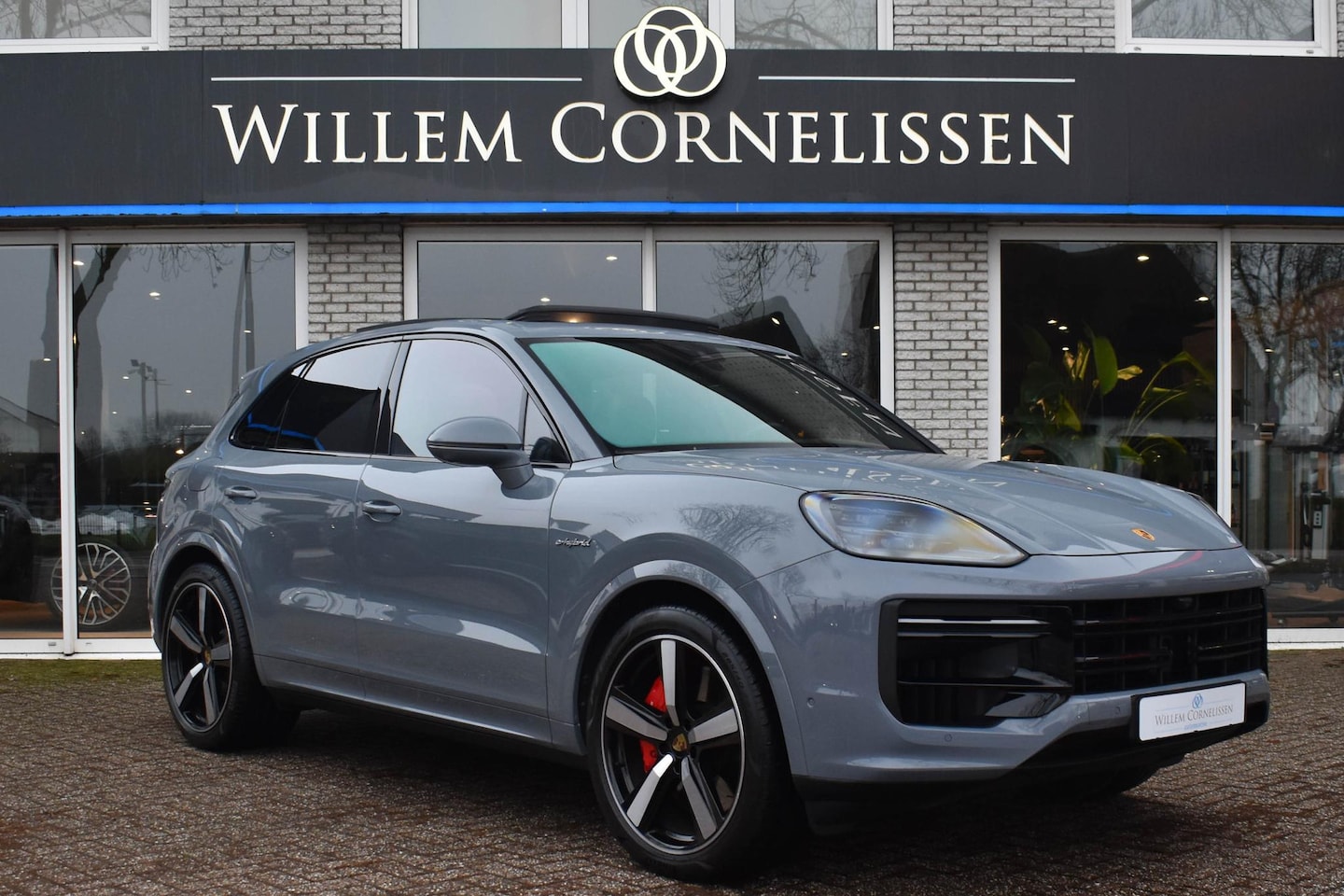 Porsche Cayenne Electric - 4.0 Turbo E-Hybrid Sport Chrono Pano PASM ACC Zitklima Bose Sound - AutoWereld.nl