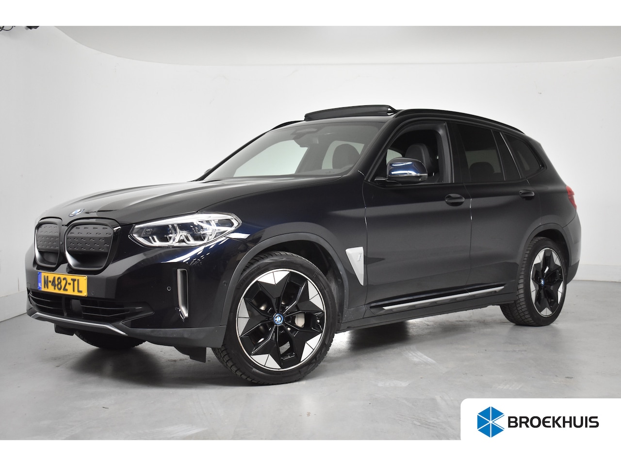 BMW iX3 - High Executive 80 kWh | 1e Eigenaar! | Open Dak | Trekhaak | Memory Zetels | Sfeerverlicht - AutoWereld.nl