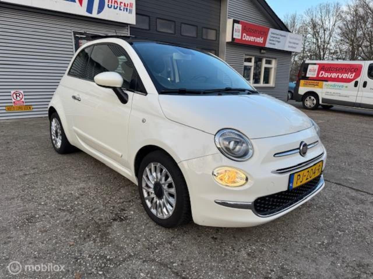 Fiat 500 - 0.9 TwinAir Turbo Lounge Navi+Schuifdak! - AutoWereld.nl