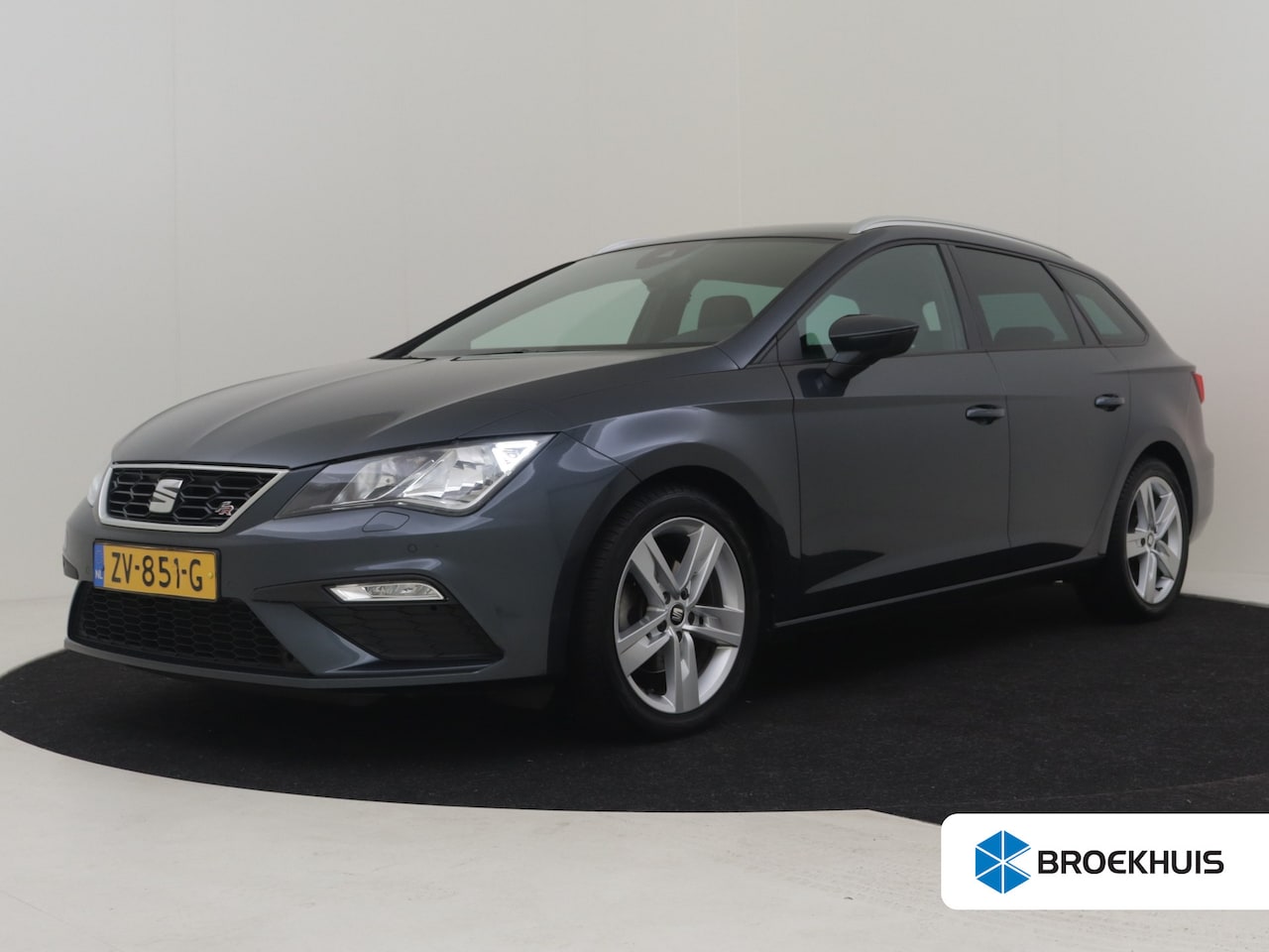 SEAT Leon ST - 1.5 TSI FR Business Intense l Stoelverwarming l Navigatie l Digital Dash l Camera l Parkee - AutoWereld.nl