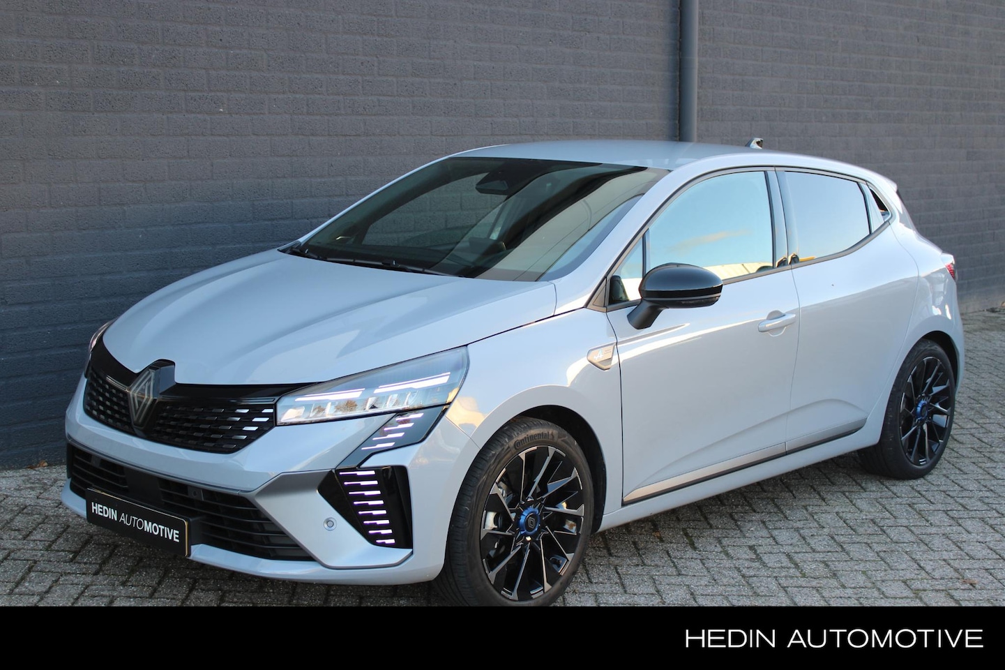 Renault Clio - E-Tech Full Hybrid 145 esprit Alpine | BOSE | Adapt Cruise | Sportstoelen | Camera - AutoWereld.nl