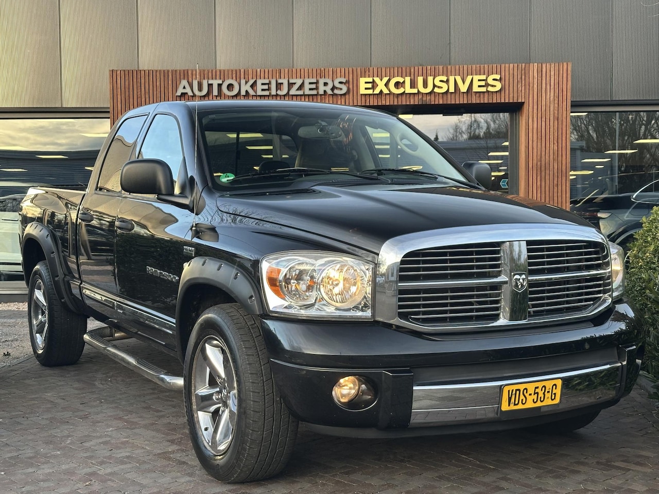 Dodge Ram 1500 - 5.7 V8 Quad Cab 6'4 5.7 V8 Quad Cab 6'4 - AutoWereld.nl