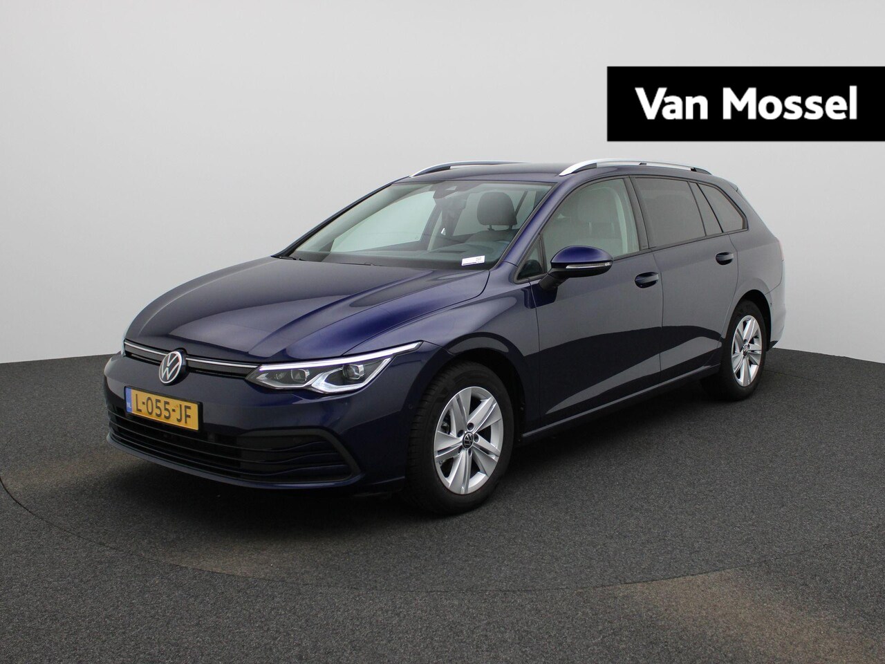 Volkswagen Golf Variant - 1.0 eTSI Life Business | Automaat | LMV | Parkeer sensoren | Memory seat | Virtual cockpit - AutoWereld.nl