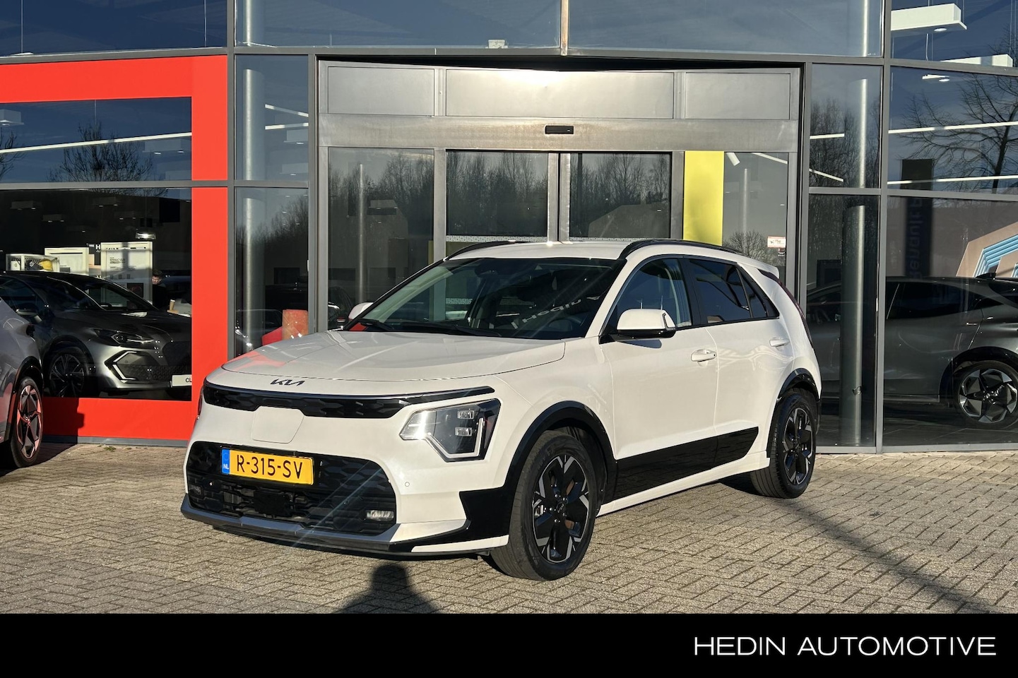 Kia Niro EV - ExecutiveLine 64.8 kWh NAVIGATIE / CAMERA / PARKEERSENSOREN V+A - AutoWereld.nl