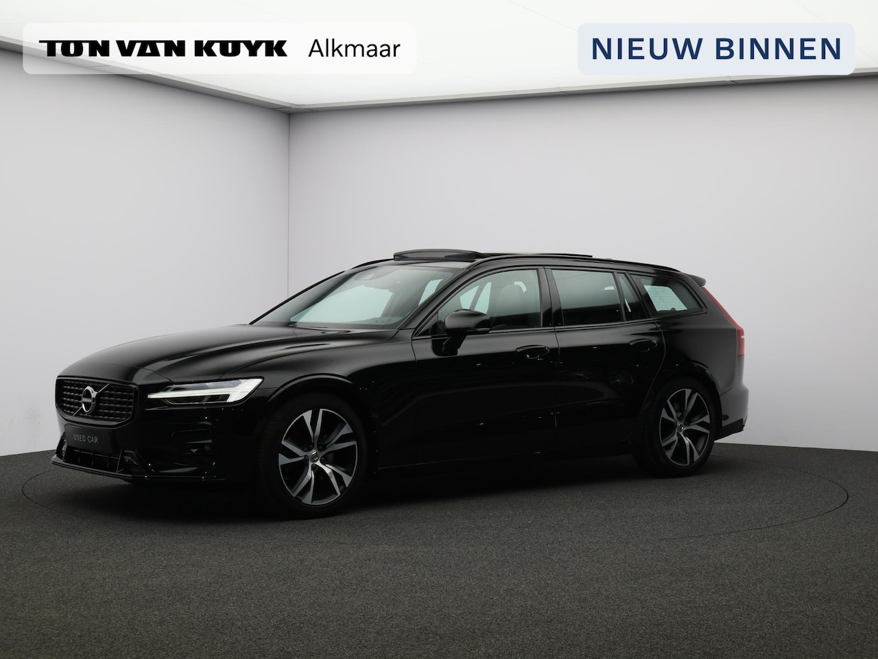 Volvo V60 - 2.0 B3 R-Design / Pan. dak / Stoel+stuur+vorruit+achterbankverwarming / Harman Kardon / St - AutoWereld.nl