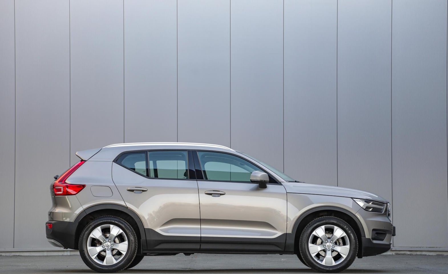 Volvo XC40 - 1.5 T2 Business Pro 360|Keyless|Auto Pilot|Blis|DAB+ - AutoWereld.nl