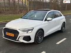 Audi A3 Sportback - 40 TFSI quattro Advance Sport / PANO / AIRCO / BOMVOL