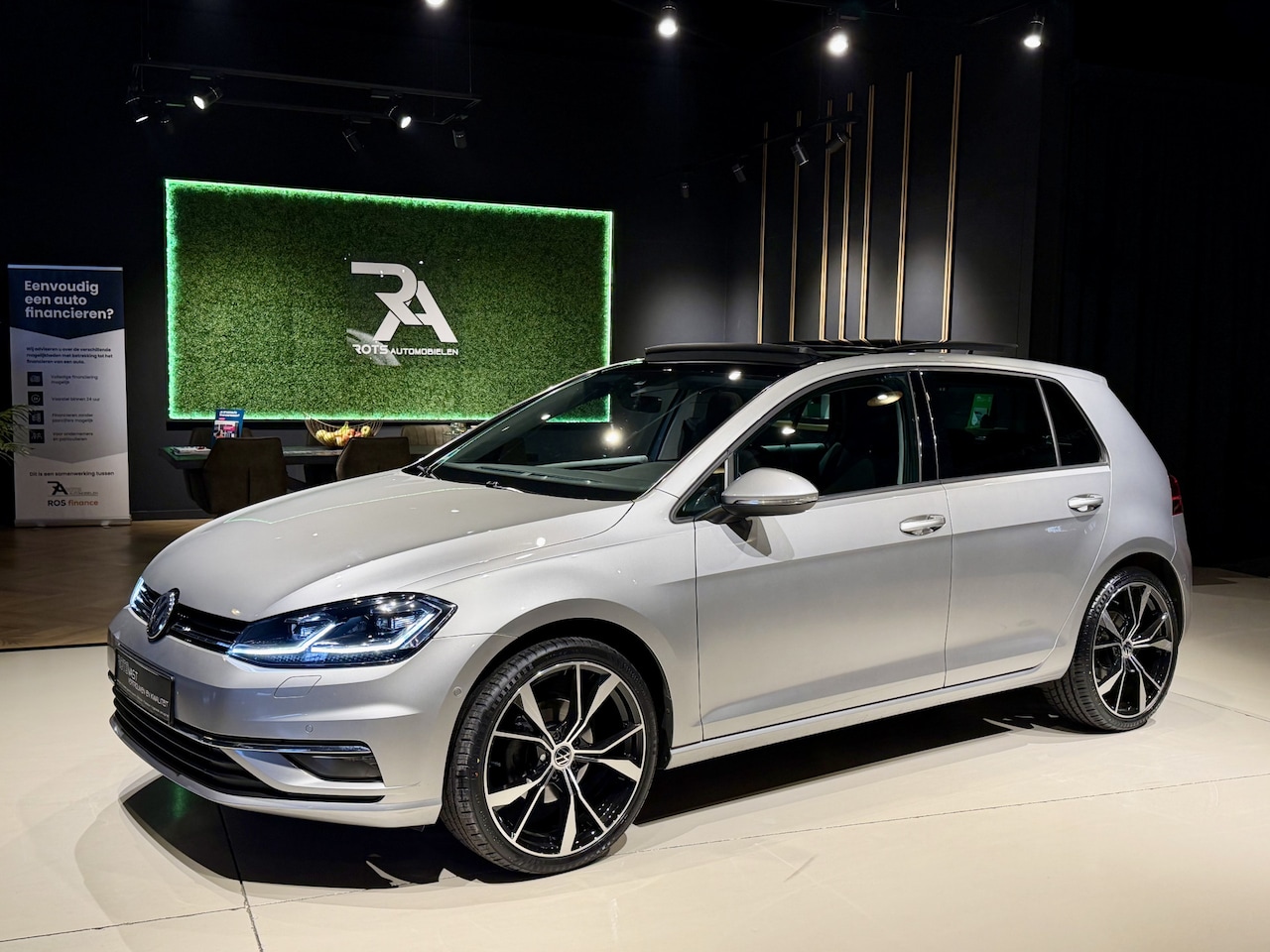 Volkswagen Golf - 1.4 TSI Highline DSG Pano|Keyles|ACC|Led|Nav Grijs - AutoWereld.nl