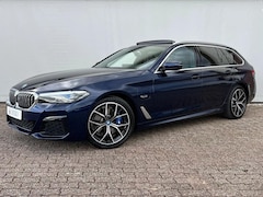 BMW 5-serie Touring - 530e PHEV | SOH 91% | M Sport | Panoramadak | Sportstoelen | Nieuwstaat