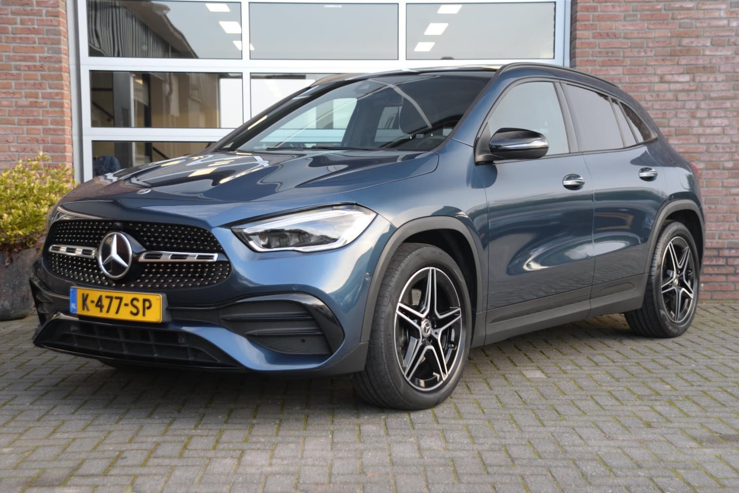 Mercedes-Benz GLA-Klasse - 200 | AMG | Memory stoelen | Pano | 1e Eigenaar | orig. NL | - AutoWereld.nl