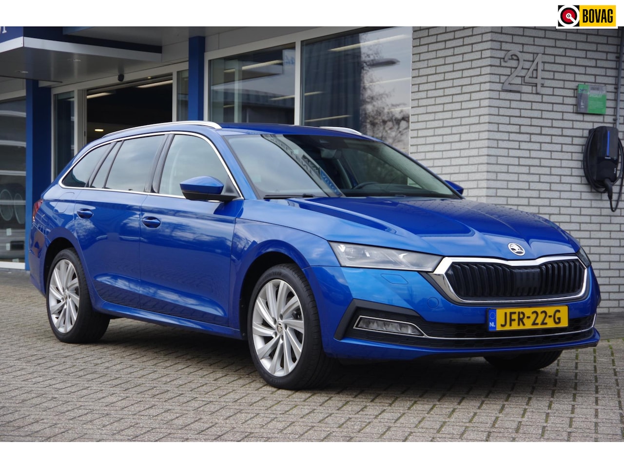 Skoda Octavia Combi - 1.4 TSI iV PHEV Business Trekhaak Carplay Stoel/Stuurverwarming Head-Up - AutoWereld.nl