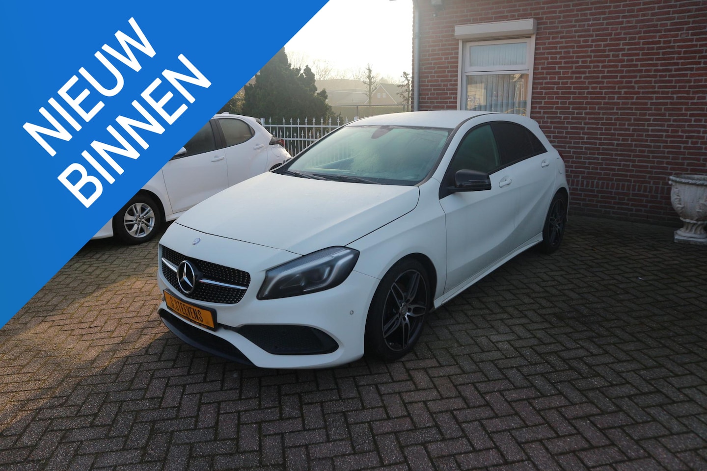 Mercedes-Benz A-klasse - 180 AMG-Line AMG-Line navigatie - AutoWereld.nl