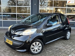 Peugeot 107 - 1.0-12V XR