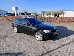 BMW 3-serie Touring - 330xi High Executive