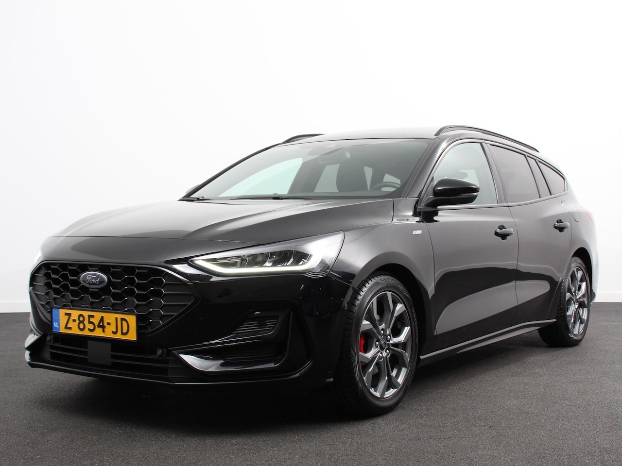 Ford Focus Wagon - 1.0 EcoBoost 125pk mhev ST Line X | Panorama dak | Navigatie | Apple Carplay/Android Auto - AutoWereld.nl