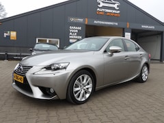 Lexus IS - 300h Edition