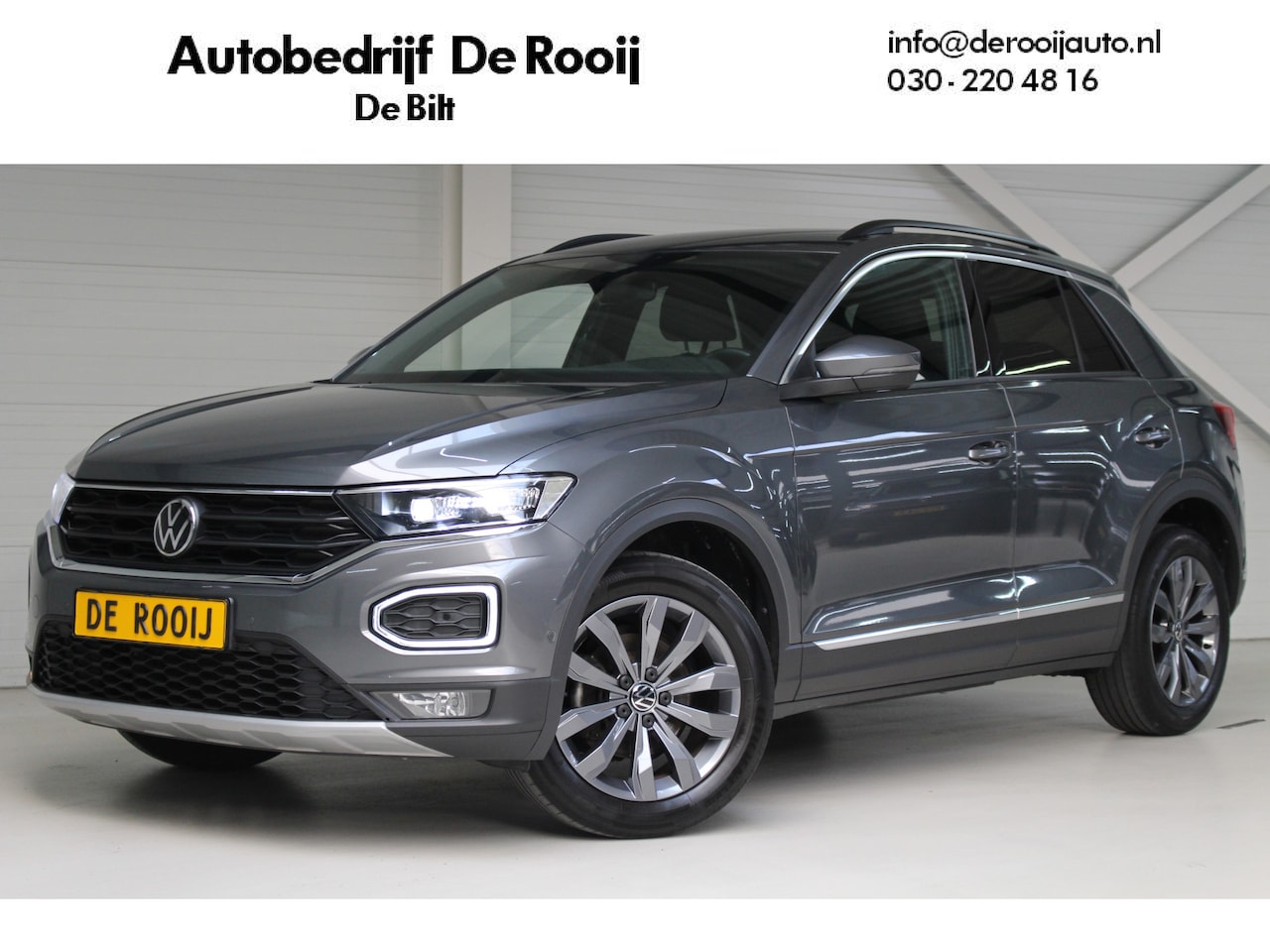 Volkswagen T-Roc - 1.5 TSI Sport Navigatie | Camera | Trekhaak | Adaptieve Cruise Control - AutoWereld.nl