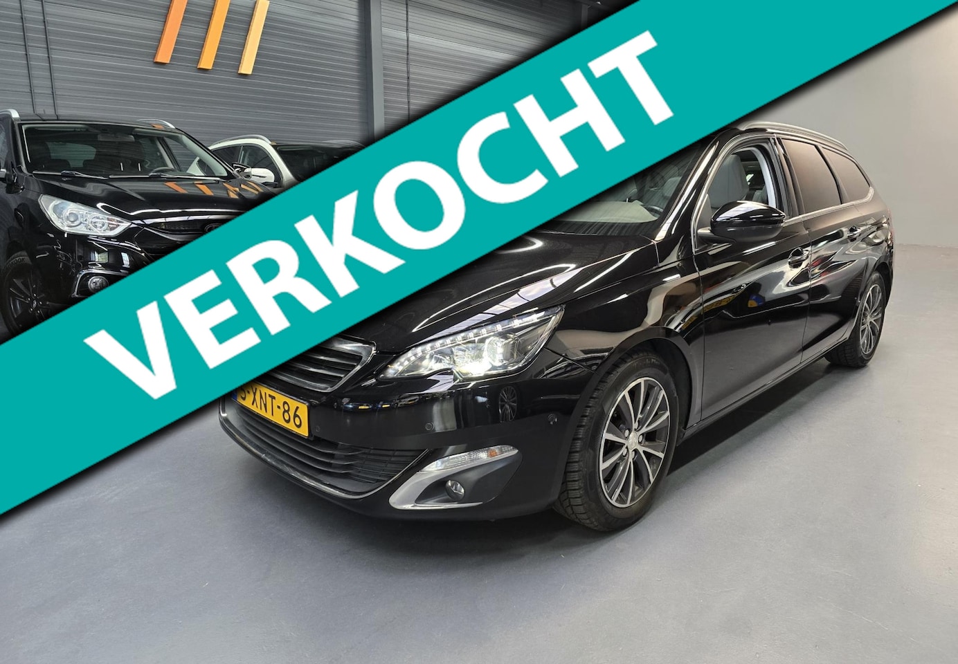 Peugeot 308 SW - 2.0 BlueHDI Allure LEDER LED CAMERA NAP NL AUTO - AutoWereld.nl