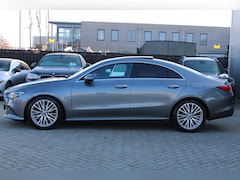 Mercedes-Benz CLA-Klasse - 200 AUT7 Luxury Line PANORAMADAK LEDER SFEER CARPLAY KEY-LESS GO MULTIBEAM 18''