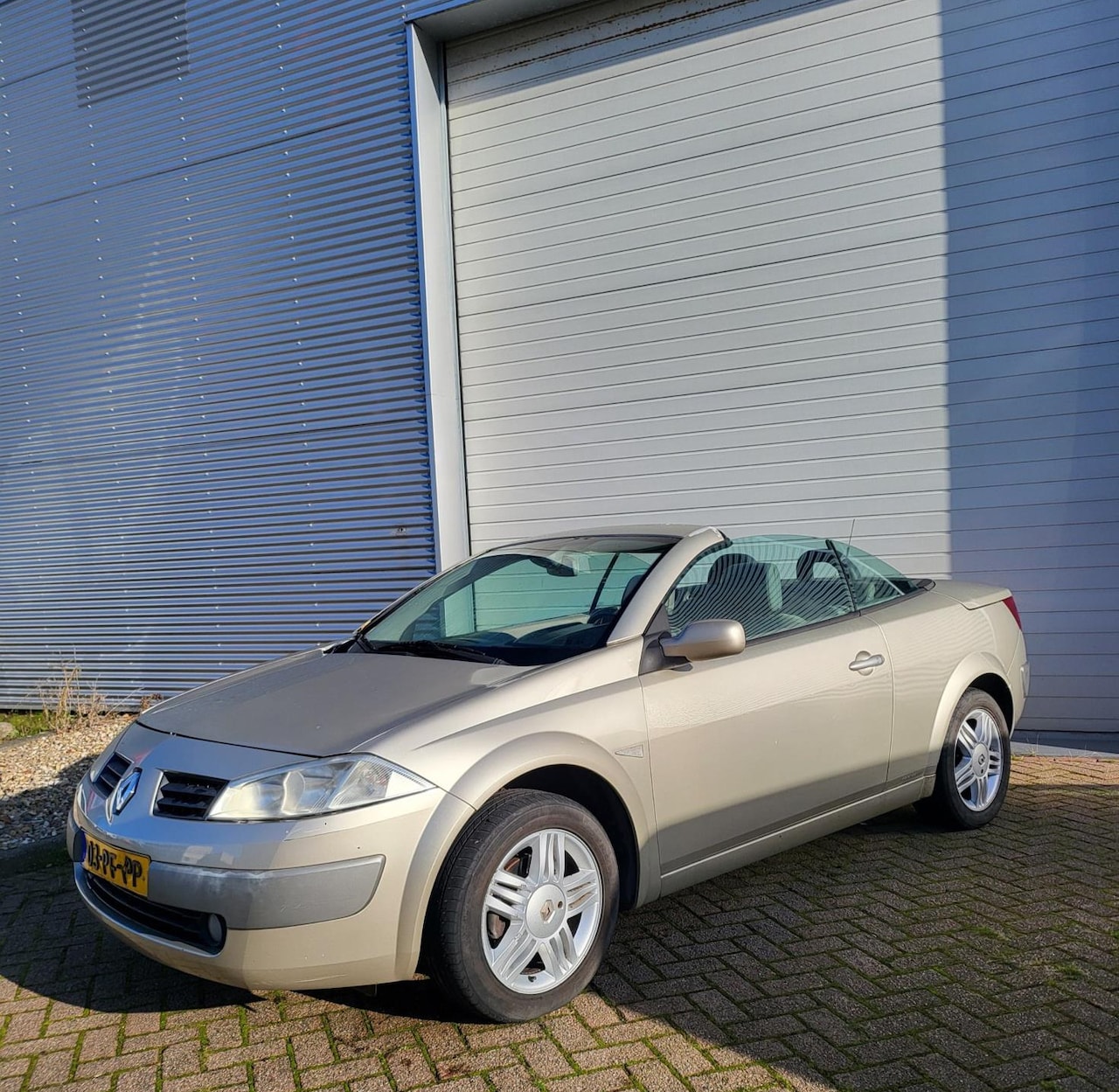 Renault Mégane coupé cabriolet - 1.6-16V Privilège Luxe Export/handel - AutoWereld.nl
