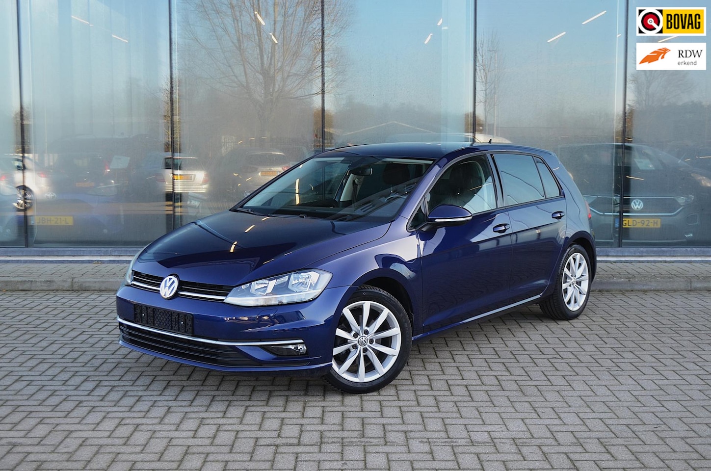 Volkswagen Golf - 1.5 TSI Style | Acc | Trekhaak | Camera | Carplay - AutoWereld.nl