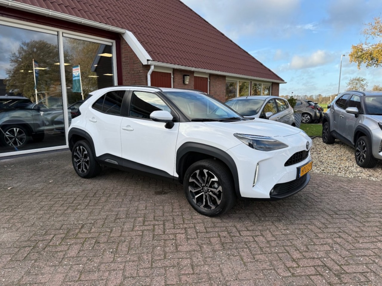 Toyota Yaris Cross - 1.5 HYBRID 115 FIRST EDTION NIEUW MODEL! - AutoWereld.nl