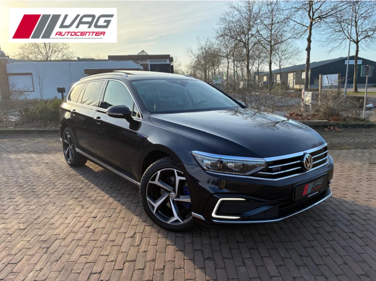 Volkswagen Passat - 1.4 TSI GTE Hybride, Pano, Trekhaak, 360° Camera, Leder - AutoWereld.nl
