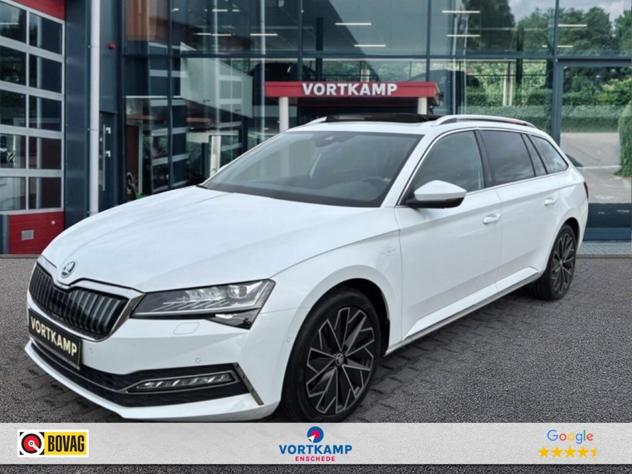 Skoda Superb - 1.4 TSI IV LenK PANO-DAK/TREKHAAK/LEDER/360CAMERA/E-KLEP - AutoWereld.nl