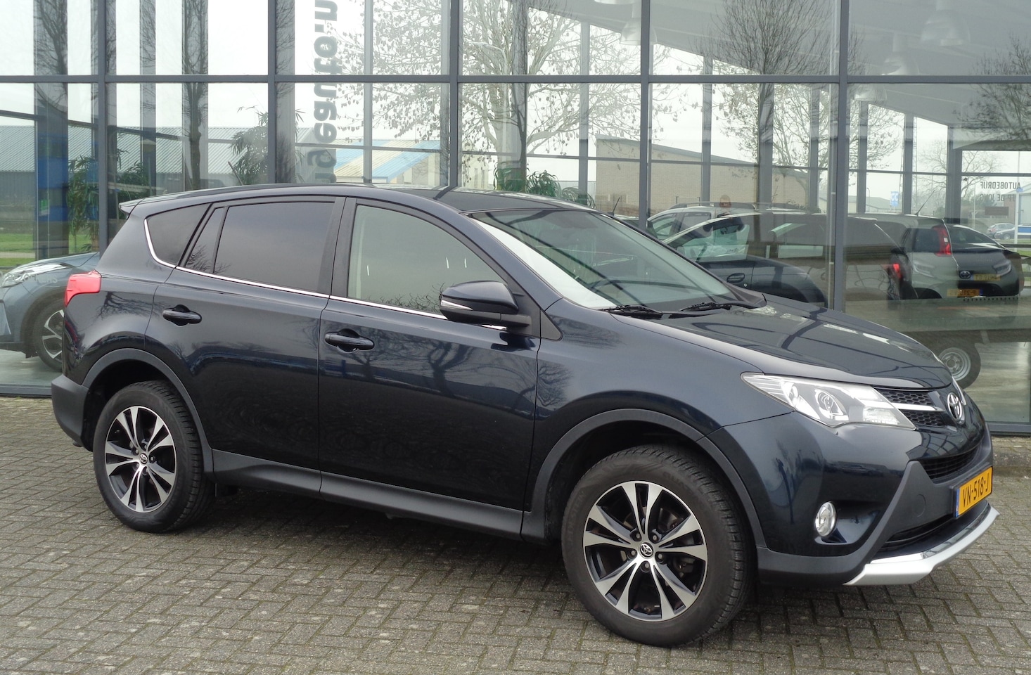 Toyota RAV4 - 2.0 VVT-i Style VAN 4WD | Trekhaak | Trekgewicht: 2.000 KG | Uniek | Grijs kenteken | Clima | Navi | Camer - AutoWereld.nl