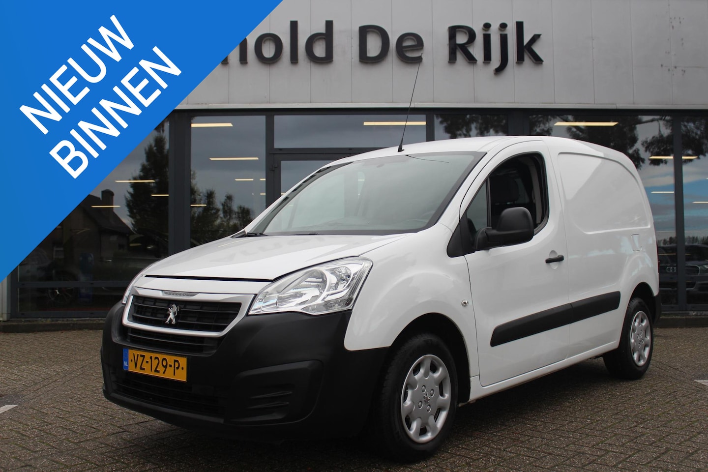 Peugeot Partner - 122 1.6 BlueHDi 100 L1 XR S&S - AutoWereld.nl