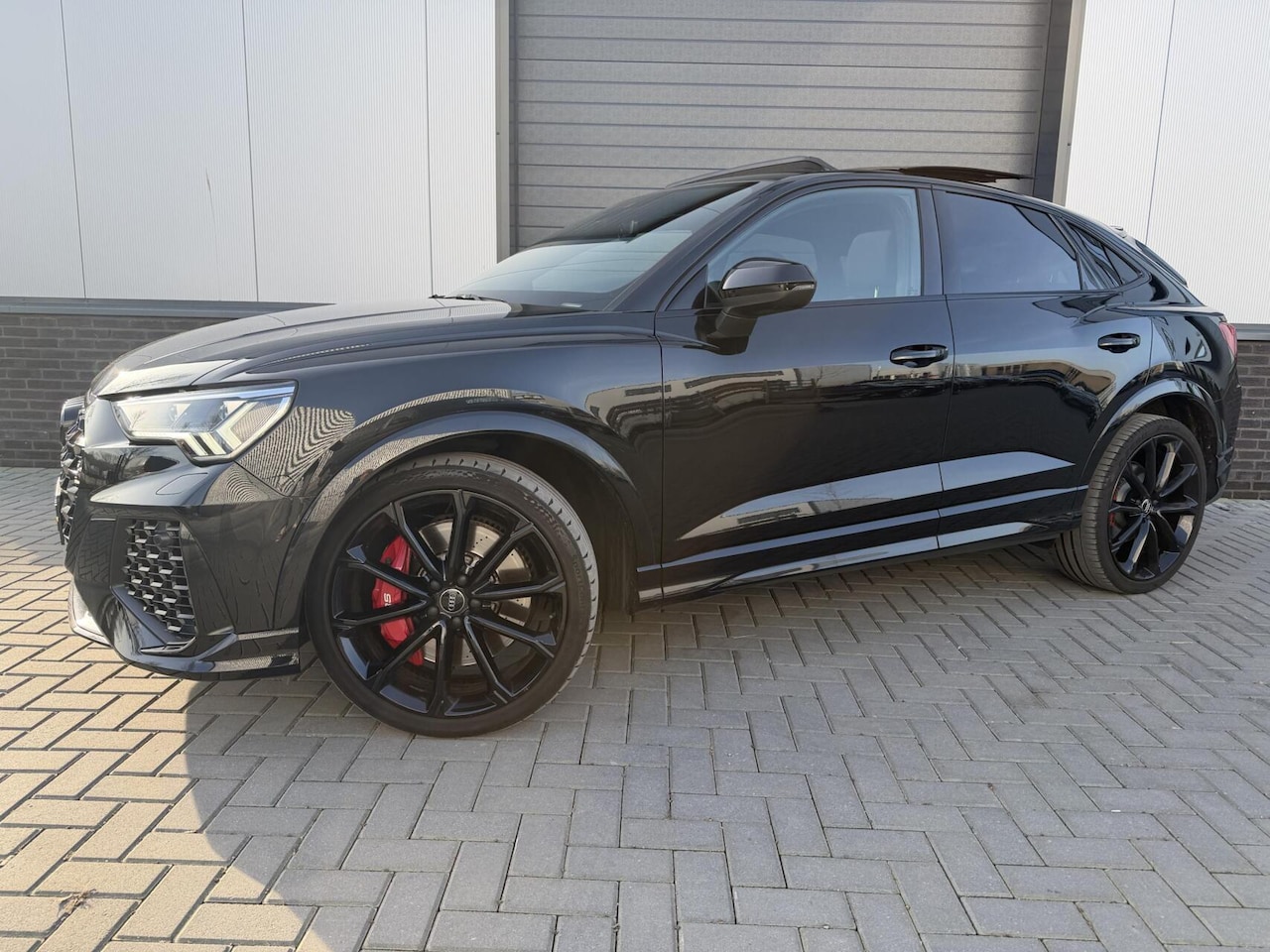 Audi RSQ3 - RS Q3 2.5 TFSI PANO|Bang en Olufsen - AutoWereld.nl