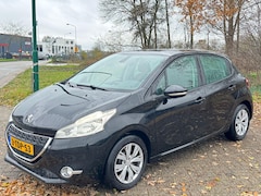 Peugeot 208 - 1.2 VTi Envy PDC/NAVI/DISTR.VV