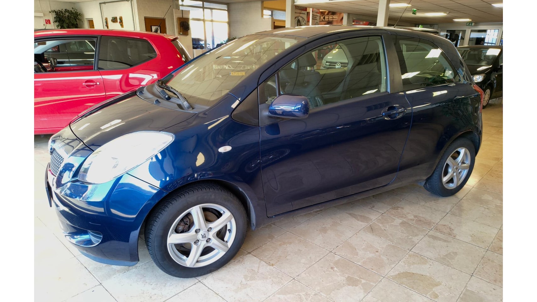 Toyota Yaris - 1.0 VVT-i 1.0 VVTi - AutoWereld.nl