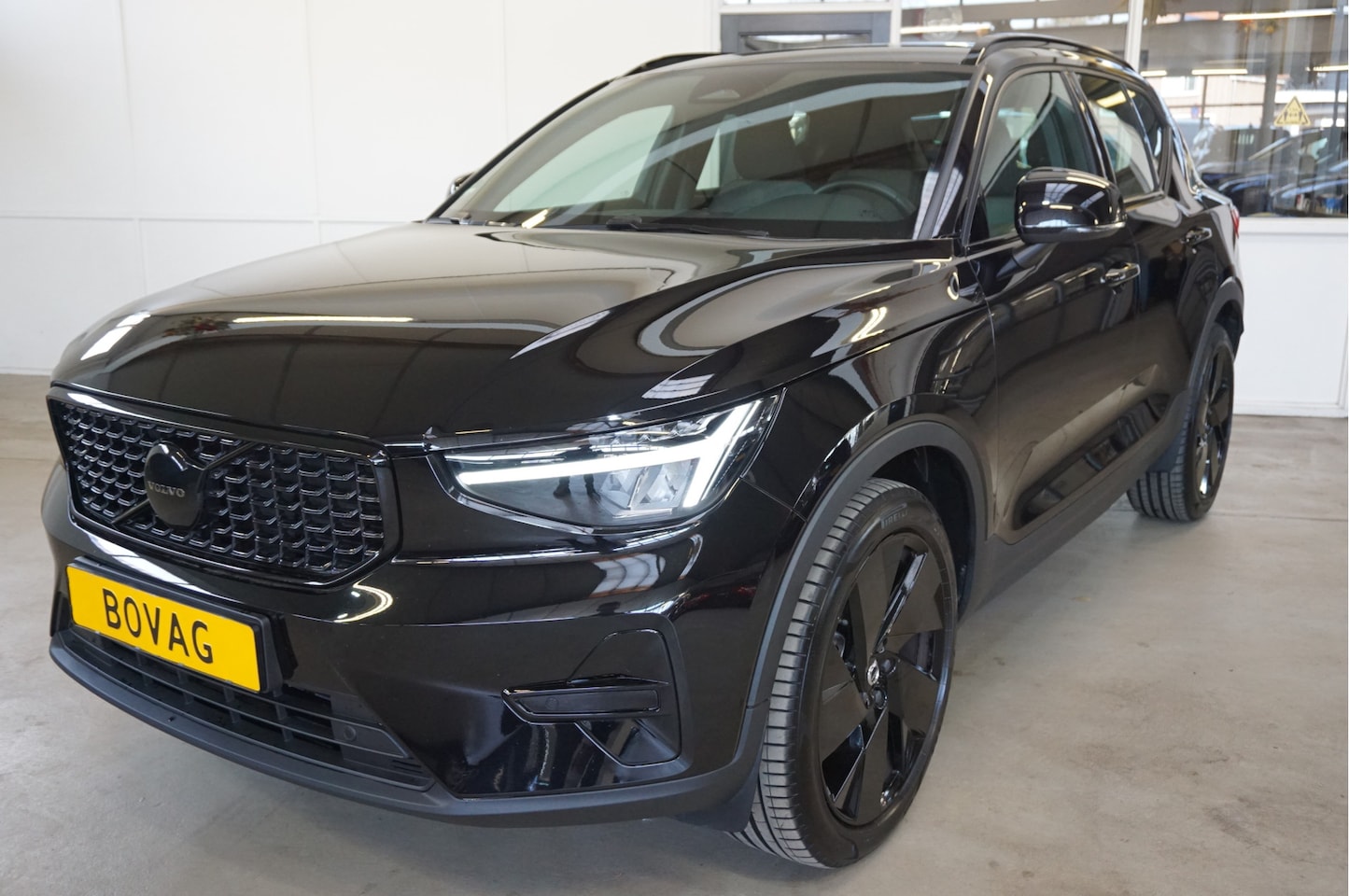 Volvo XC40 - 2.0 B3 Plus Black Edition Trekhaak - AutoWereld.nl