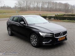Volvo V60 - 2.0 B4 R-Design | 2020 | AUTOMAAT | Stoelverwarming |