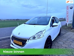 Peugeot 208 - 1.2 VTi 5DRS STOELVERWARMING| NAVI SCHERM| AIRCO| PANORAMADAK|NIEUWMODEL