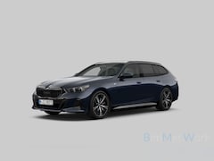 BMW 5-serie Touring - 530e | M sport Pro | 20 inch | Panoramadak |