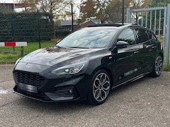 Ford Focus - 1.0 EcoBoost ST Line Panodak LED Camera MEGA VOL