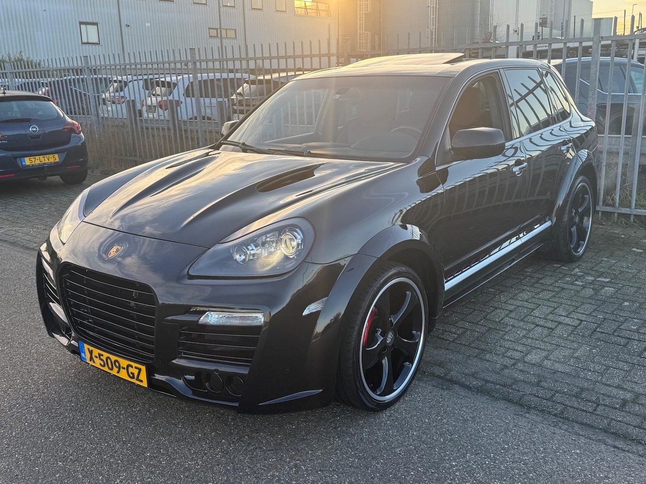 Porsche Cayenne - 4.8 V8 Turbo Techart Magnum Facelift BTW - AutoWereld.nl
